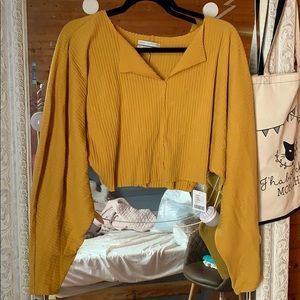 URBAN OUTFITTERS RIBBED CROP TOP